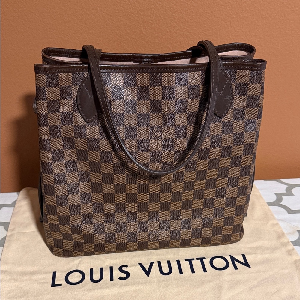 Louis Vuitton Damier Ebene Tote